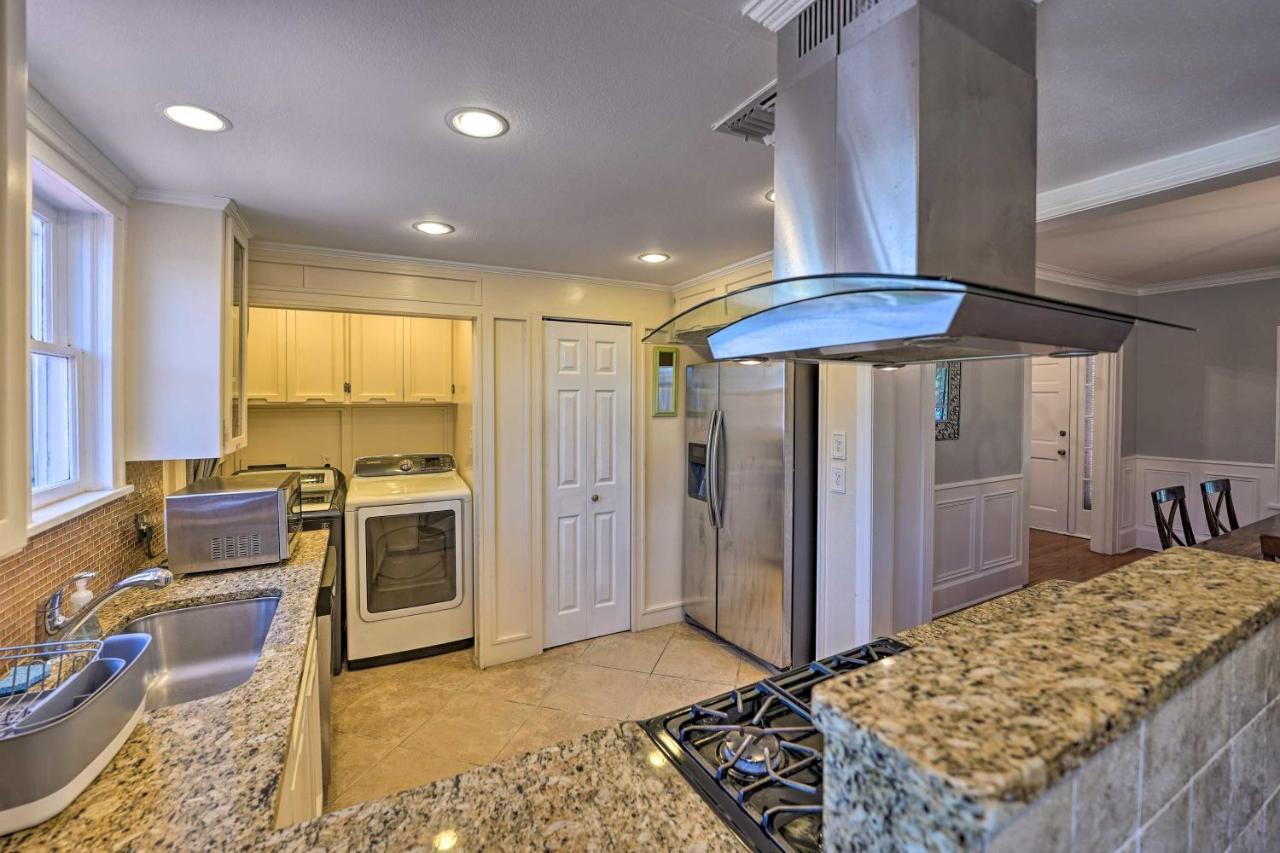 Corpus Christi Home With Pool And Hot Tub Walk To Bay Exterior photo