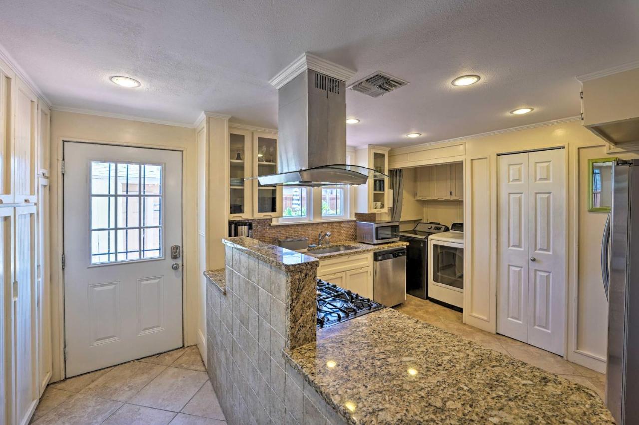 Corpus Christi Home With Pool And Hot Tub Walk To Bay Exterior photo